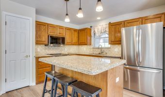 425 Hillside Dr, Aledo, TX 76008