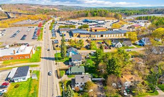 157 Riverside Dr, Augusta, ME 04330
