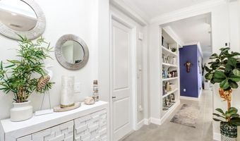 5425 WISHING ARCH Dr, Apollo Beach, FL 33572