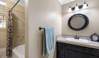 1526 Needmore Rd, Albertville, AL 35950