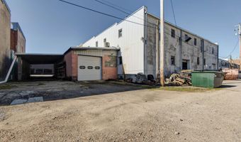 23 W Olive St, Aurora, MO 65605