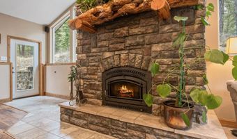 14300 Cambridge Rd, Bonner, MT 59823