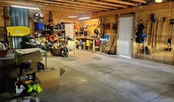 159 Hickory St, Andover, OH 44003