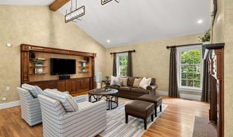 56 Oak Dr, Bedford, NH 03110