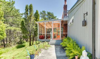 320 Shore Rd, Amagansett, NY 11930