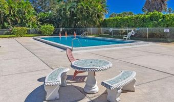 11 Atrium Cir D, Atlantis, FL 33462