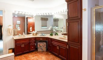 2 Turnberry Cir 113, Bedford, NH 03110