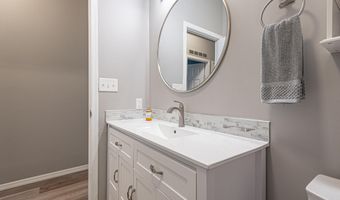 3 BAY VISTA Dr, Berlin, MD 21811