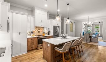 1121 Essex Dr, Benton, AR 72019