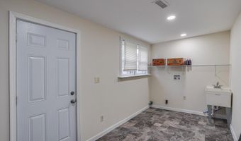 25 E HIGH St, Felton, DE 19943