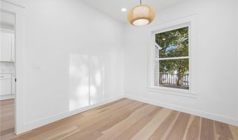 7 Sheffield Ave, Newport, RI 02840