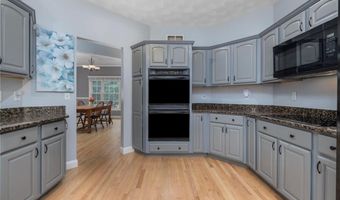 15 Sophia Cir, North Kingstown, RI 02852