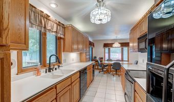 5241 Dommers Dr, Fitchburg, WI 53711