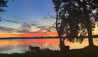 107 Hunter Rd N, Alburgh, VT 05440