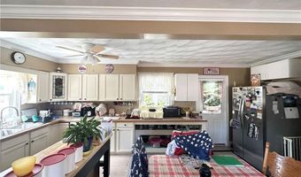 432 Fairview Ave, Coventry, RI 02816