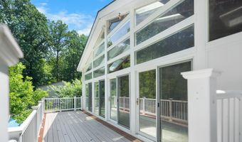 900 TUCKER Ln, Ashton, MD 20861