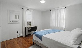 137 Kingstown Rd, Narragansett, RI 02882