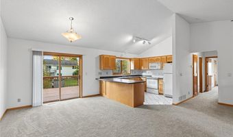 14786 Hallmark Dr, Apple Valley, MN 55124