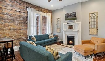 418 E Waldburg St A & B, Savannah, GA 31401