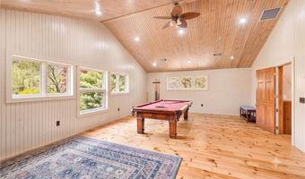 900 South Rd, East Greenwich, RI 02818