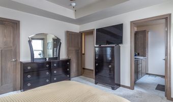 2240 E HONEYGOLD Ct, Appleton, WI 54913
