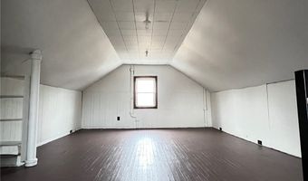 2016 13th St SW, Akron, OH 44314