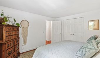 447 Farm Rd, Arlington, VT 05250