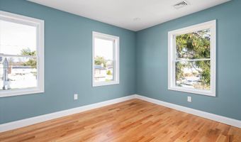 3 Williams Ave, Amityville, NY 11701