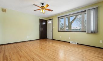 704 S Harrison St, Aberdeen, SD 57401