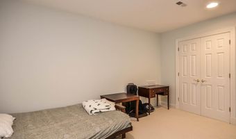 7806 FOX GATE Ct, Bethesda, MD 20817
