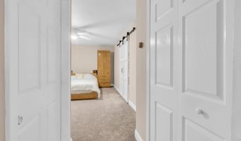 266 Orchard Ave, Belford, NJ 07718