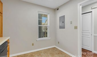 4603 Breakers Ln, Asheville, NC 28806