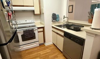 6955 MARY CAROLINE Cir C, Alexandria, VA 22310