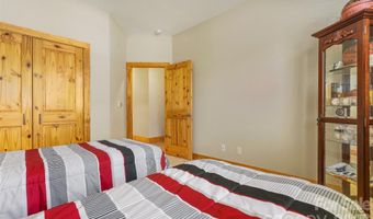 48 River Walk Dr, Asheville, NC 28804