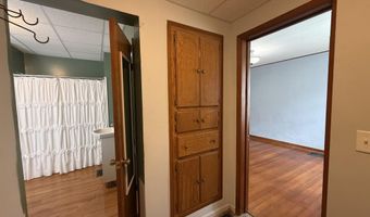 503 S Clinton St, Albia, IA 52531