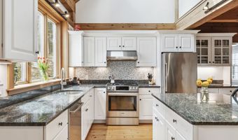 65 Moose Mountain Rd, Brookfield, NH 03872
