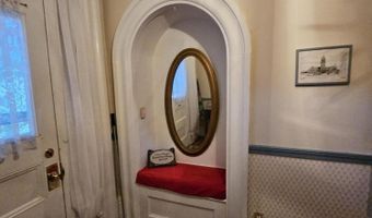 103 4th St, Bangor, ME 04401