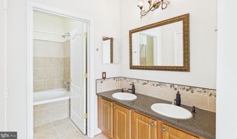 20920 CEDARPOST Sq 300, Ashburn, VA 20147