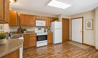 6240 157th St W, Apple Valley, MN 55124