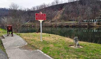 342 S. Monroe St, Alderson, WV 24910