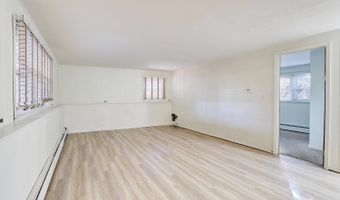 12 Van Gogh Ln, Airmont, NY 10901