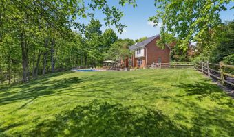 8105 Wycliffe Dr, Anderson Twp., OH 45244