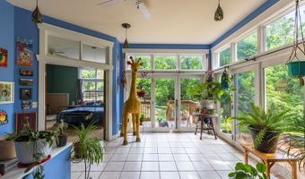 6475 Radford Rd, Athens, OH 45701