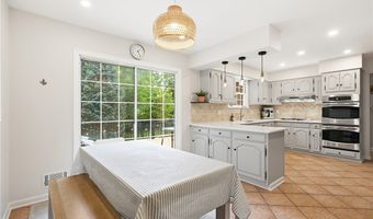 4206 Wembleton Dr, Allison Park, PA 15101