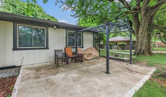 110 N Tresslar Ave, Bargersville, IN 46106