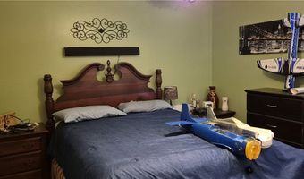 2011 Leroy Ave, Alva, FL 33920