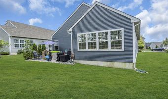 22 Flanders Dr, Barnegat, NJ 08005