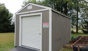 305 Chapel Ln, Ashley, IN 46705