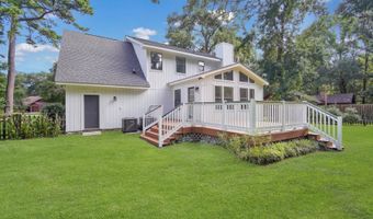24 Chesterfield Lake Dr, Beaufort, SC 29906