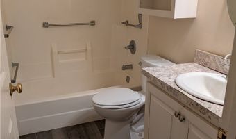 564 Carroll St, Akron, OH 44304